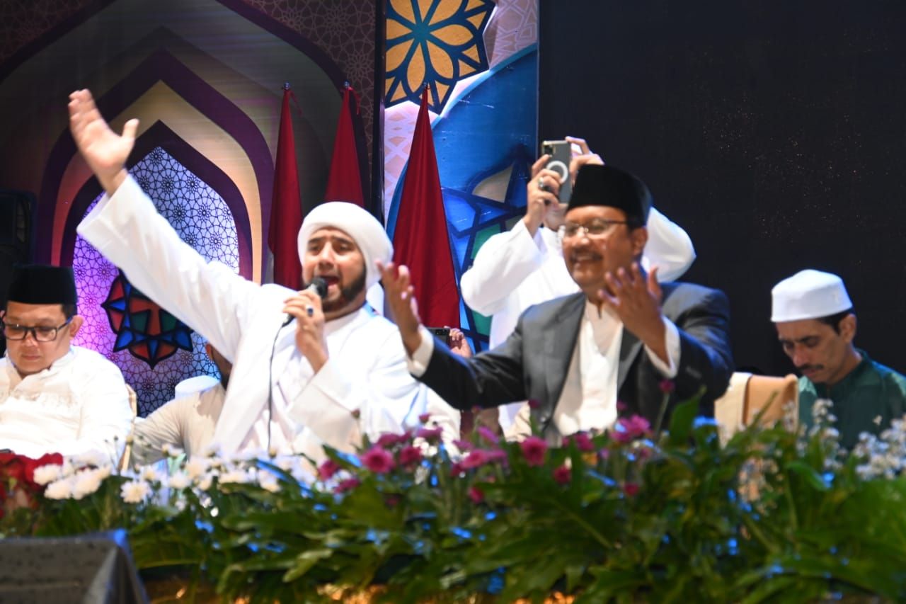 Sekjen PBNU Saifullah Yusuf atau Gus Ipul (kanan) saat mengahadiri salah satu acara. (Foto: PBNU)